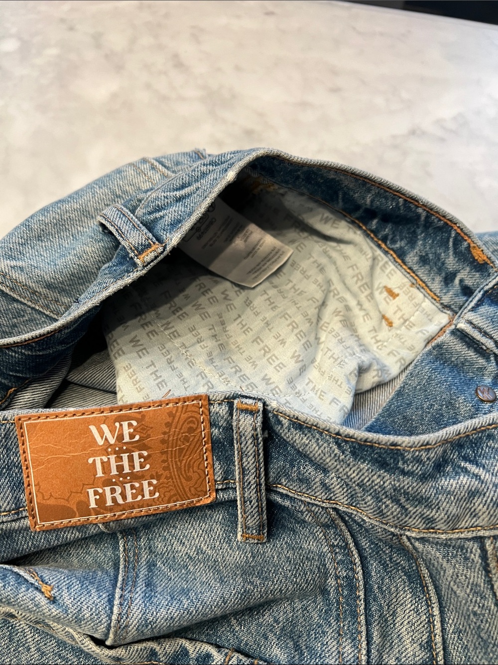 Free people we the free good luck barrel jeans. Ultra light beam. 26. - Picture 4 of 8